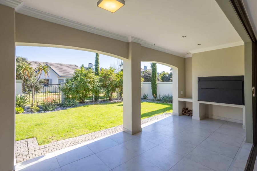To Let 3 Bedroom Property for Rent in Val De Vie Estate Western Cape
